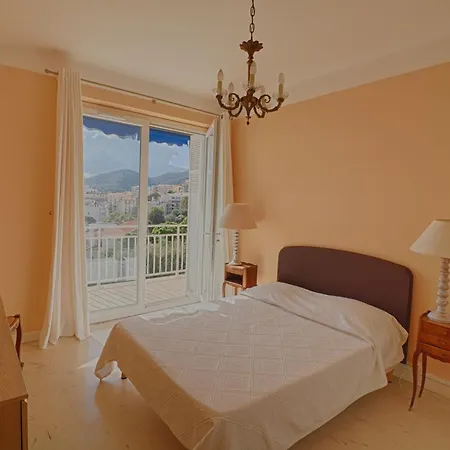 Centre Les Pins Lägenhet